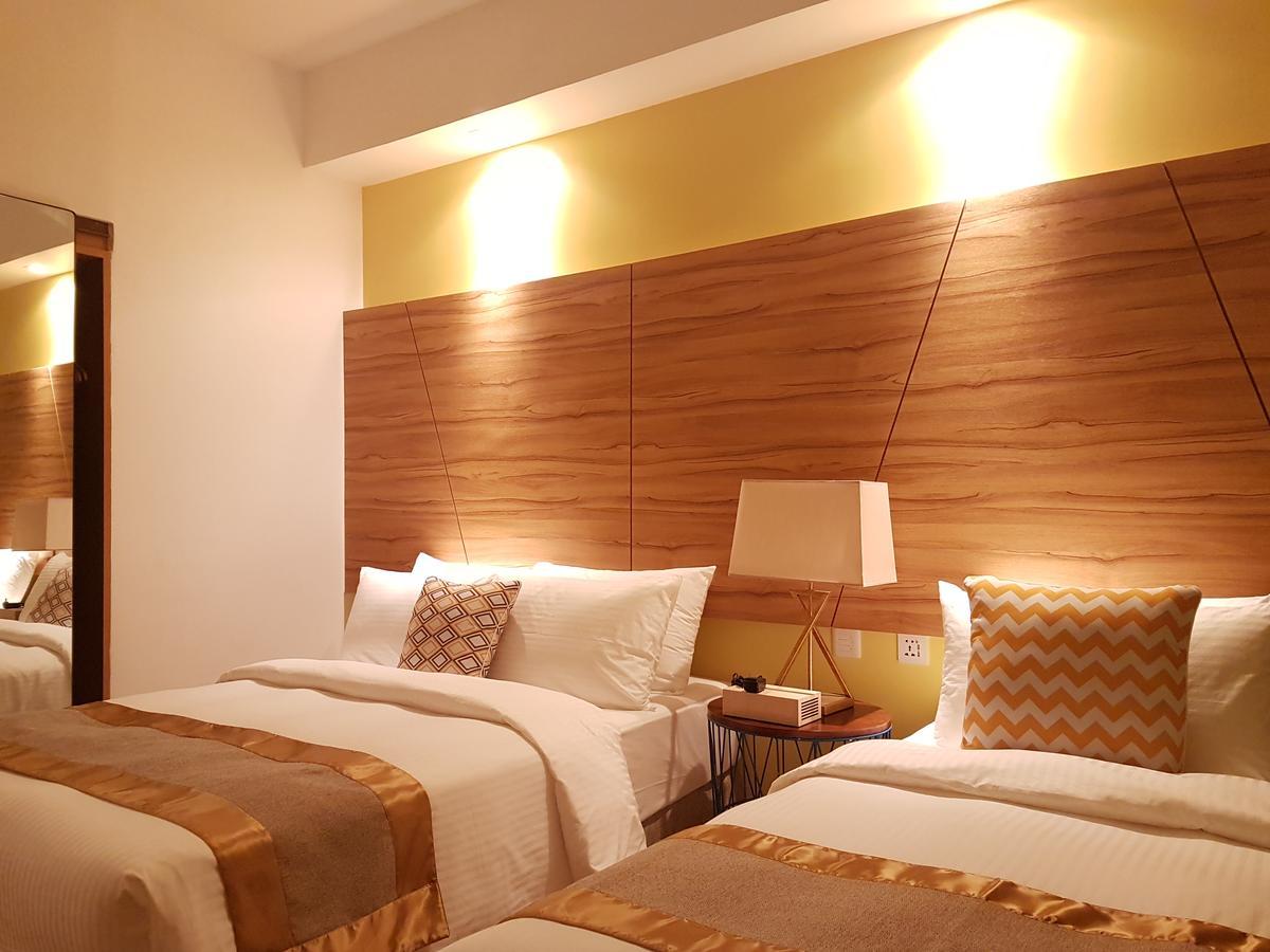 Ferra Hotel And Garden Suites Balabag  Εξωτερικό φωτογραφία