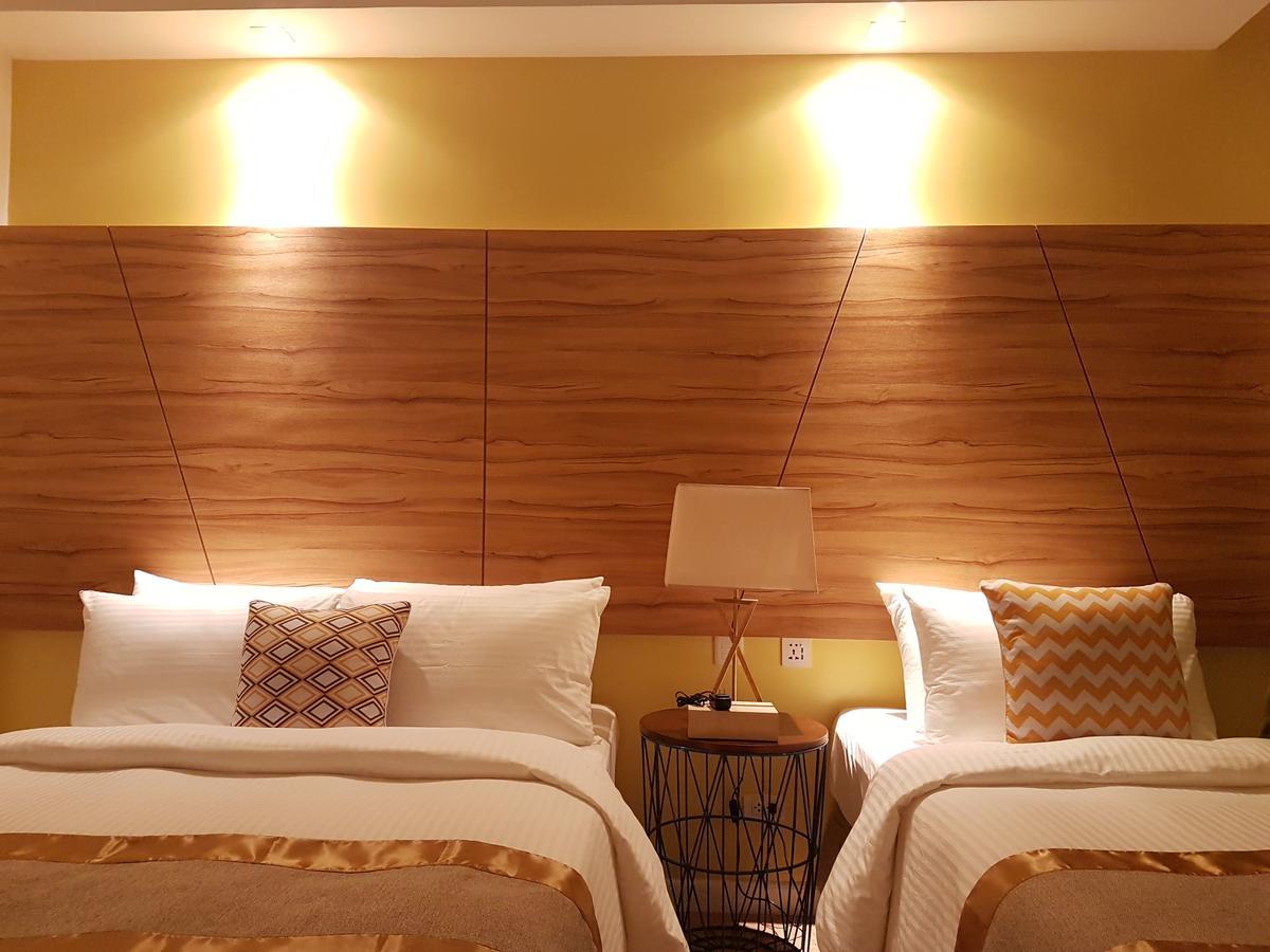 Ferra Hotel And Garden Suites Balabag  Εξωτερικό φωτογραφία