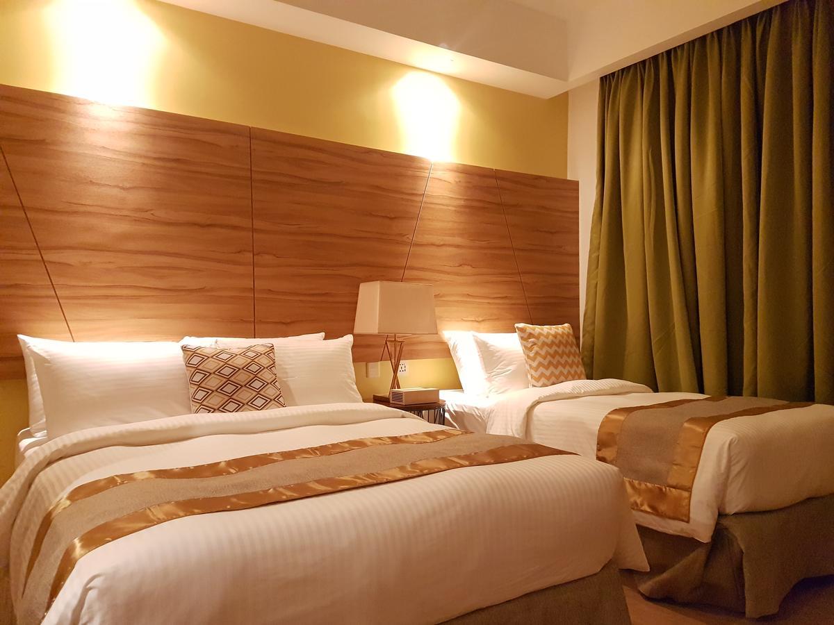 Ferra Hotel And Garden Suites Balabag  Εξωτερικό φωτογραφία