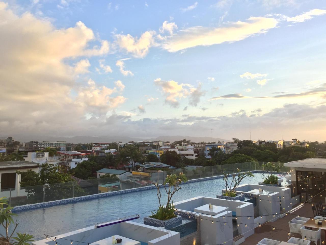 Ferra Hotel And Garden Suites Balabag  Εξωτερικό φωτογραφία