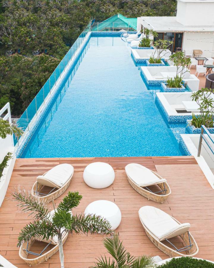 Ferra Hotel And Garden Suites Balabag  Εξωτερικό φωτογραφία