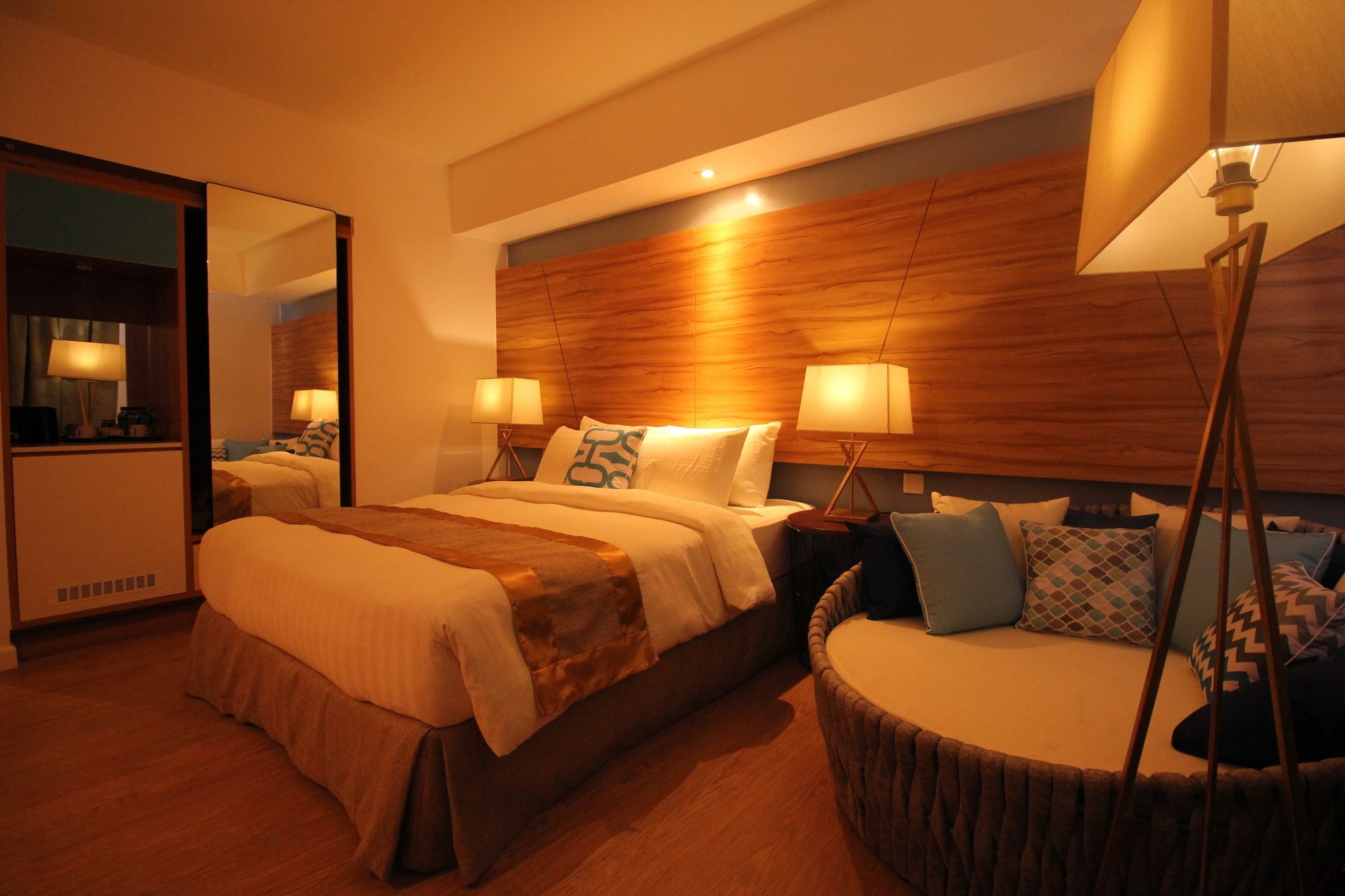 Ferra Hotel And Garden Suites Balabag  Εξωτερικό φωτογραφία